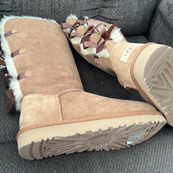 UGGs - Picture 3 of 3